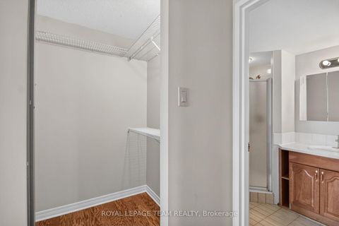 Photo 25 at 201 - 100 Grant Carman Drive, Nepean (Borden Farm/Stewart Farm/Carleton Heights/Parkwood Hills), Ottawa