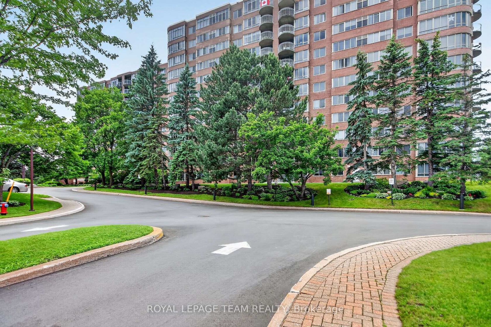 201 - 100 Grant Carman Drive, Nepean (Borden Farm/Stewart Farm/Carleton Heights/Parkwood Hills), Ottawa 