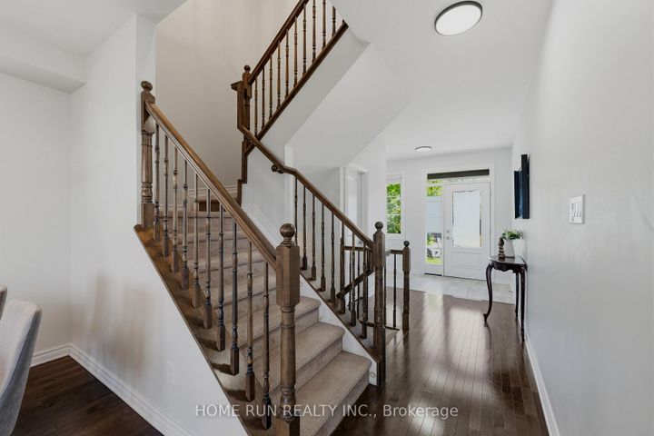 Photo 5 at 42 CLONFADDA Terrace, Nepean (Half Moon Bay), Ottawa