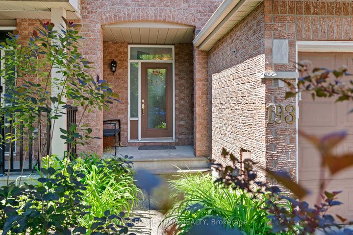 Photo 3 at 193 Thornbury Crescent, Nepean (Centrepointe), Ottawa