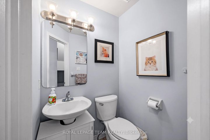 Photo 6 at 193 Thornbury Crescent, Nepean (Centrepointe), Ottawa