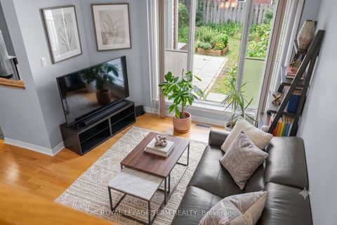Photo 21 at 193 Thornbury Crescent, Nepean (Centrepointe), Ottawa