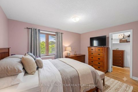 Photo 24 at 193 Thornbury Crescent, Nepean (Centrepointe), Ottawa