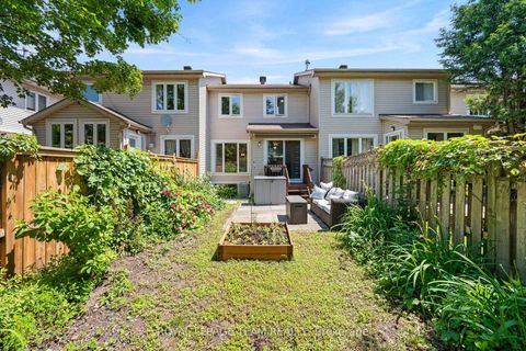 Photo 32 at 193 Thornbury Crescent, Nepean (Centrepointe), Ottawa
