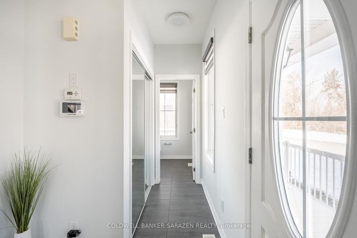 Photo 3 at 677 Broad Cove Crescent, Nepean (Half Moon Bay), Ottawa
