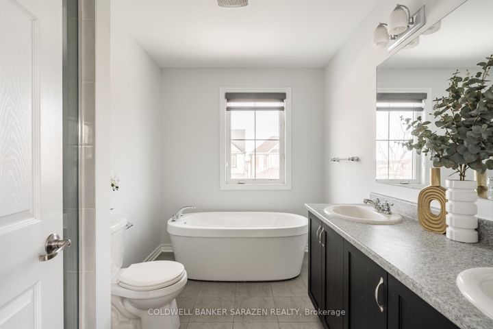 Photo 36 at 677 Broad Cove Crescent, Nepean (Half Moon Bay), Ottawa