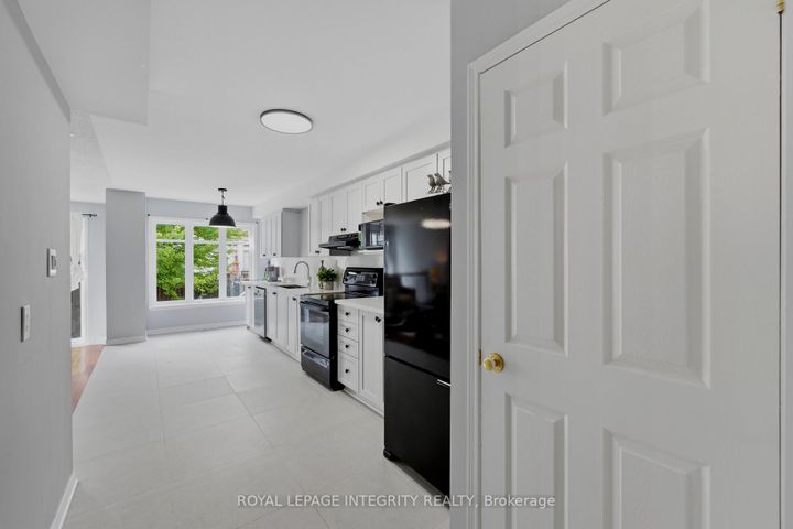 Photo 13 at 160 DEERCROFT Avenue, Nepean (Longfields), Ottawa