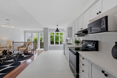 Photo 14 at 160 DEERCROFT Avenue, Nepean (Longfields), Ottawa