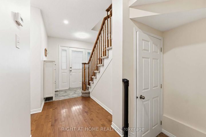 Photo 1 at 52 Fieldberry Private, Nepean (Stonebridge), Ottawa