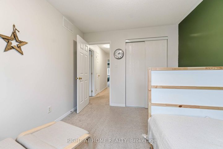 Photo 22 at 52 Fieldberry Private, Nepean (Stonebridge), Ottawa