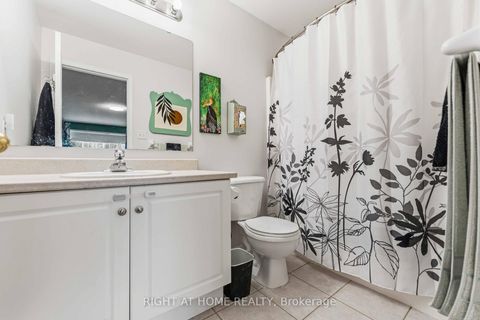 Photo 18 at 52 Fieldberry Private, Nepean (Stonebridge), Ottawa