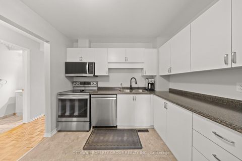 Photo 1 at 13 Bentbrook Crescent, Nepean (Heritage Park), Ottawa