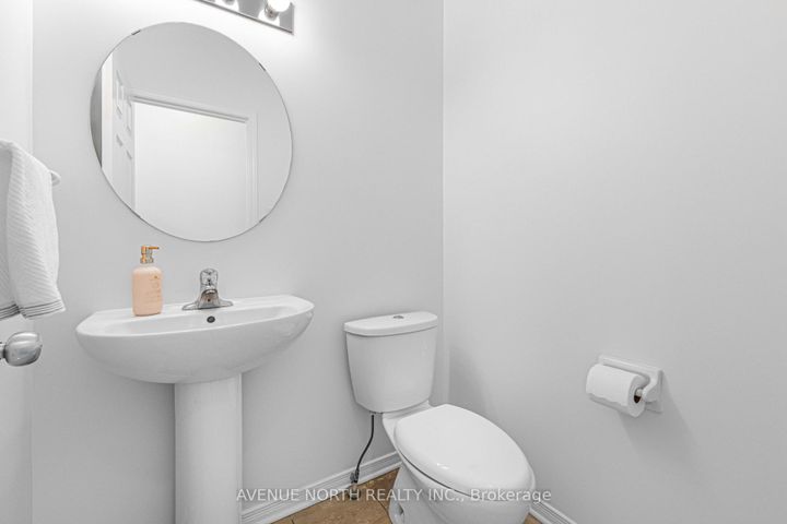 Photo 11 at 612 Via Campanale Avenue, Nepean (Longfields), Ottawa