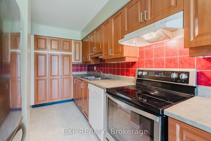 Photo 24 at 29 - 6 Forsyth Lane, Nepean (Crystal Beach), Ottawa
