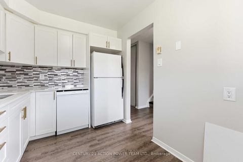 Photo 11 at A - 39 Woodvale Green Drive, Nepean (Craig Henry/Woodvale), Ottawa