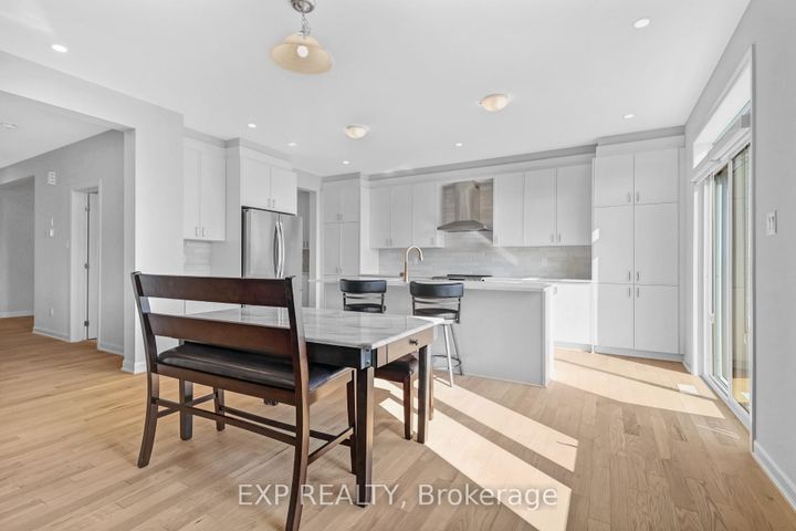 Photo 6 at 626 Inver Lane, Nepean (Half Moon Bay), Ottawa