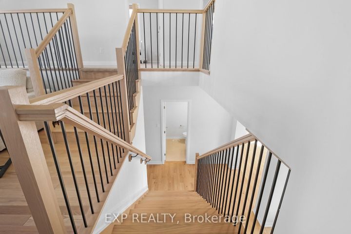 Photo 17 at 626 Inver Lane, Nepean (Half Moon Bay), Ottawa