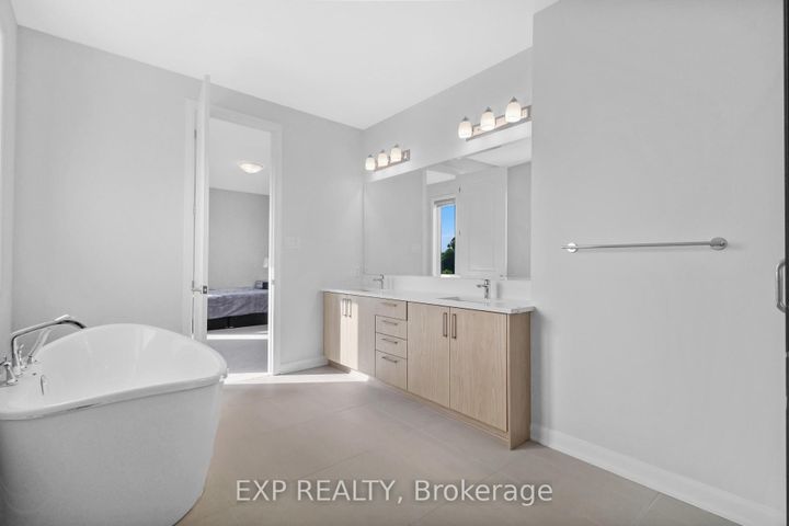 Photo 26 at 626 Inver Lane, Nepean (Half Moon Bay), Ottawa