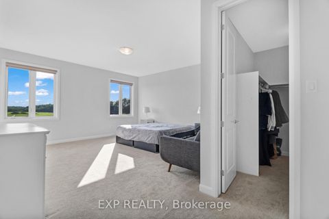 Photo 23 at 626 Inver Lane, Nepean (Half Moon Bay), Ottawa