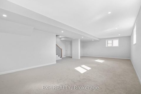 Photo 36 at 626 Inver Lane, Nepean (Half Moon Bay), Ottawa