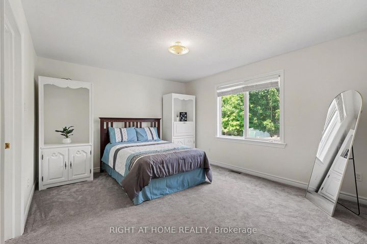 Photo 15 at 54 Fieldcrest Avenue, Nepean (Longfields), Ottawa