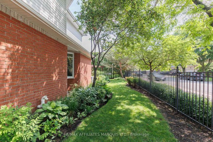 Photo 6 at 11 Redbridge Crescent, Nepean (Longfields), Ottawa