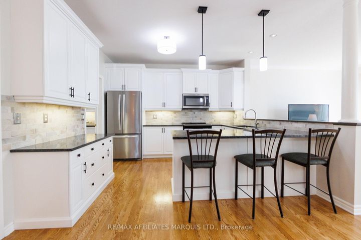 Photo 15 at 11 Redbridge Crescent, Nepean (Longfields), Ottawa