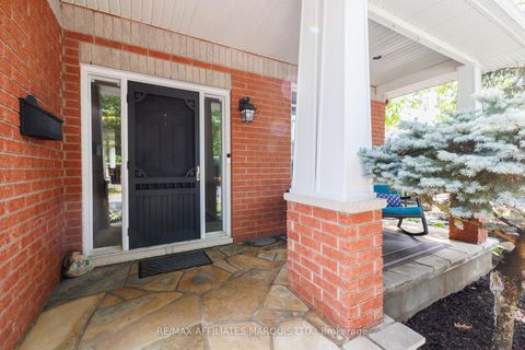 Photo 3 at 11 Redbridge Crescent, Nepean (Longfields), Ottawa