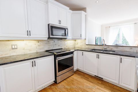 Photo 16 at 11 Redbridge Crescent, Nepean (Longfields), Ottawa