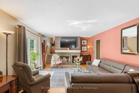 Photo 5 at 36 Glendenning Drive, Nepean (Arlington Woods), Ottawa