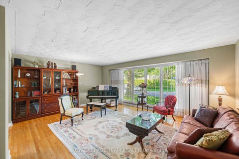 Photo 13 at 36 Glendenning Drive, Nepean (Arlington Woods), Ottawa