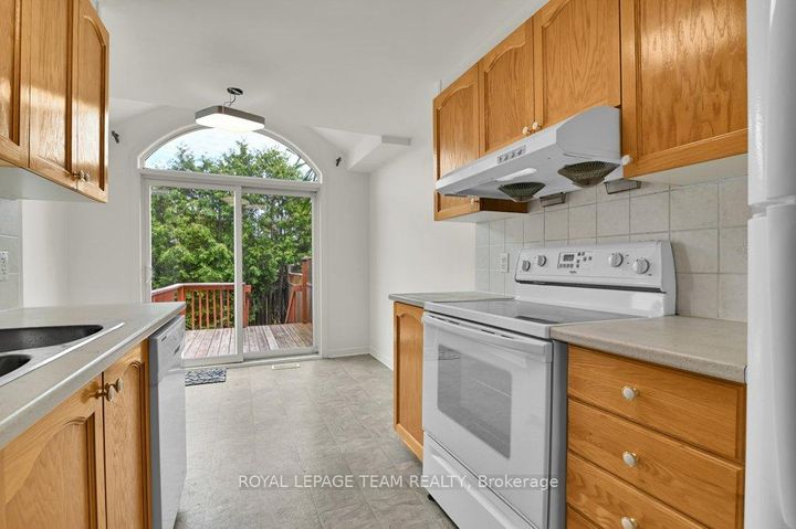 Photo 12 at 147 Sorento Street, Nepean (Strandherd), Ottawa