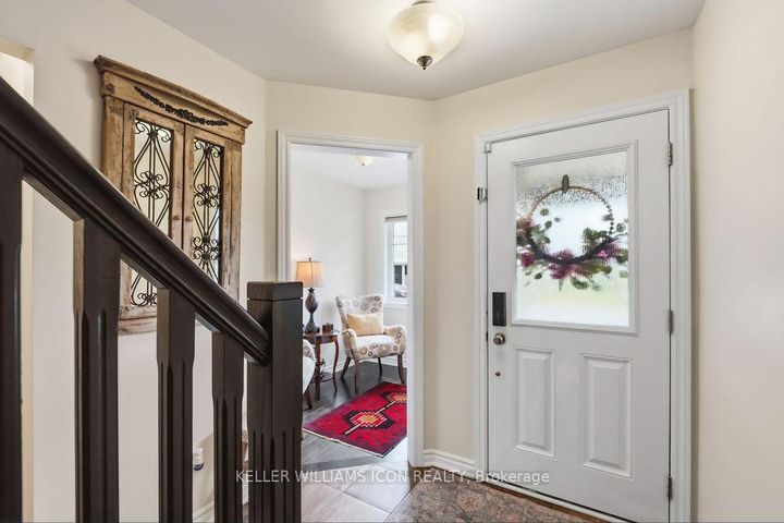 Photo 3 at 428 White Arctic Avenue, Nepean (Half Moon Bay), Ottawa