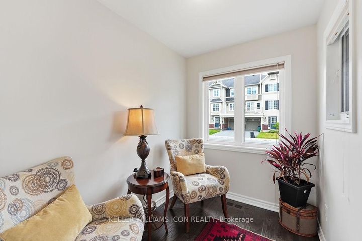 Photo 4 at 428 White Arctic Avenue, Nepean (Half Moon Bay), Ottawa