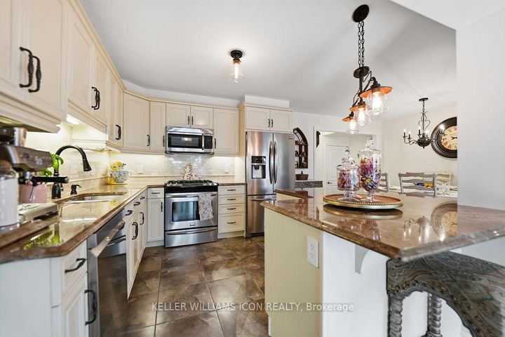 Photo 13 at 428 White Arctic Avenue, Nepean (Half Moon Bay), Ottawa