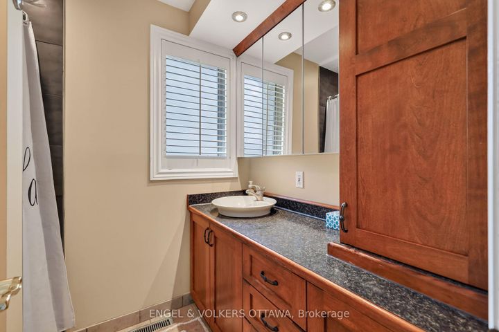 Photo 27 at 1 Blueridge Court, Nepean (Pheasant Run), Ottawa