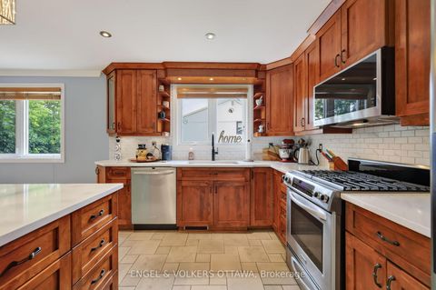 Photo 6 at 1 Blueridge Court, Nepean (Pheasant Run), Ottawa