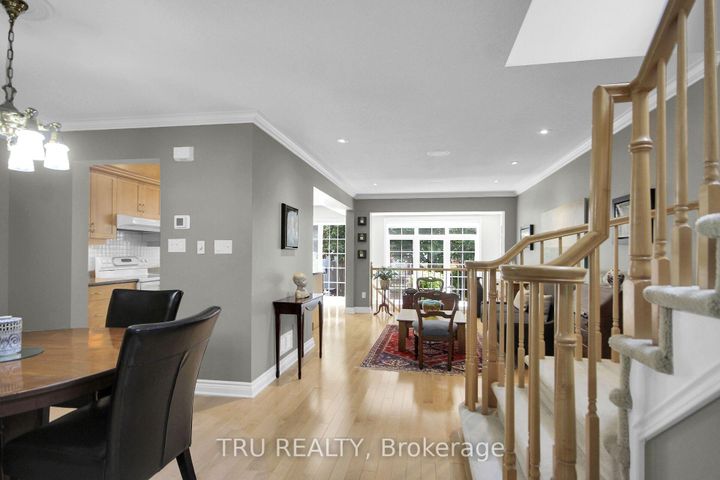 Photo 6 at 109 Braddock Private, Nepean (Stonebridge), Ottawa