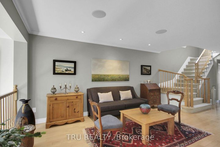 Photo 8 at 109 Braddock Private, Nepean (Stonebridge), Ottawa