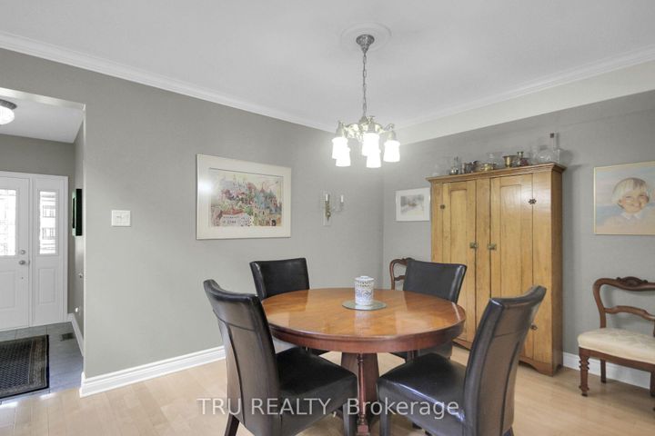 Photo 18 at 109 Braddock Private, Nepean (Stonebridge), Ottawa