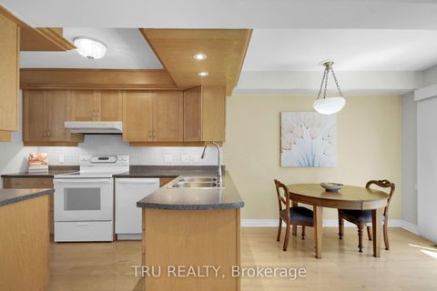 Photo 13 at 109 Braddock Private, Nepean (Stonebridge), Ottawa
