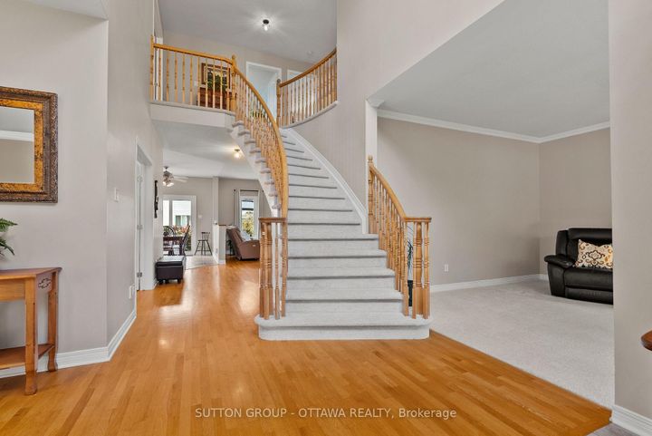 Photo 3 at 21 Avonmore Crescent, Nepean (Barrhaven East), Ottawa
