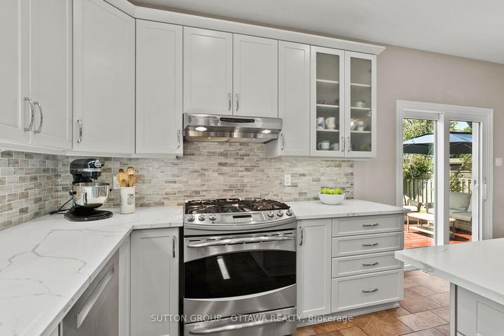 Photo 13 at 21 Avonmore Crescent, Nepean (Barrhaven East), Ottawa