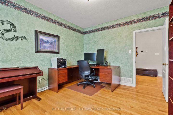 Photo 19 at 21 Avonmore Crescent, Nepean (Barrhaven East), Ottawa