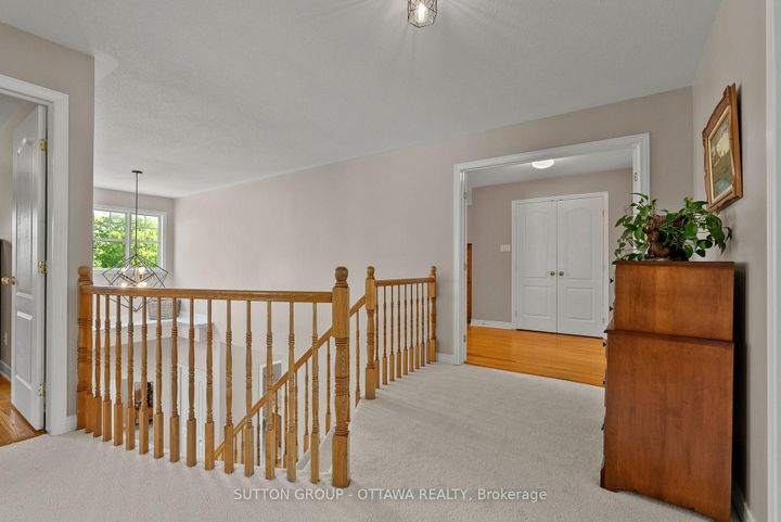 Photo 22 at 21 Avonmore Crescent, Nepean (Barrhaven East), Ottawa
