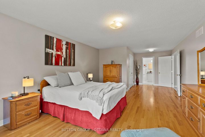 Photo 24 at 21 Avonmore Crescent, Nepean (Barrhaven East), Ottawa