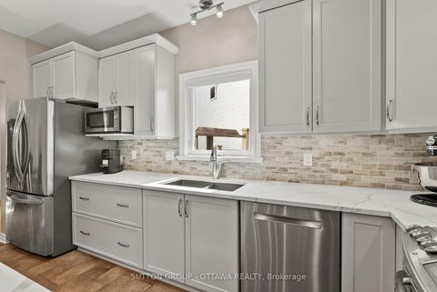 Photo 14 at 21 Avonmore Crescent, Nepean (Barrhaven East), Ottawa