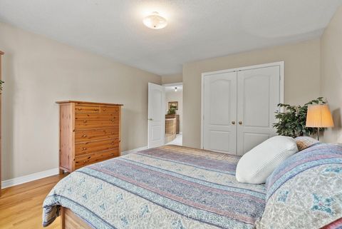 Photo 33 at 21 Avonmore Crescent, Nepean (Barrhaven East), Ottawa