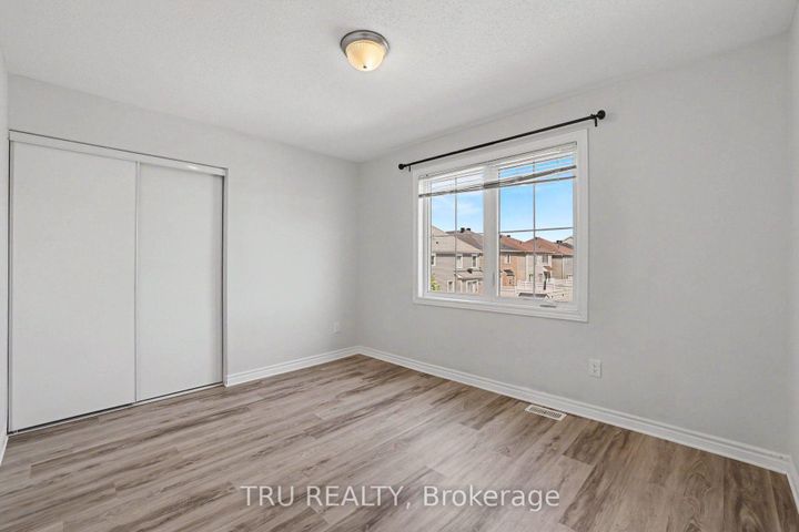 Photo 21 at 425 Aphelion Crescent, Nepean (Half Moon Bay), Ottawa