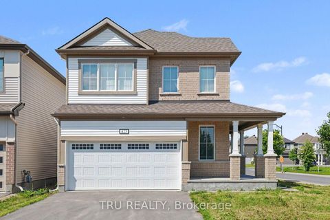 Photo 2 at 425 Aphelion Crescent, Nepean (Half Moon Bay), Ottawa